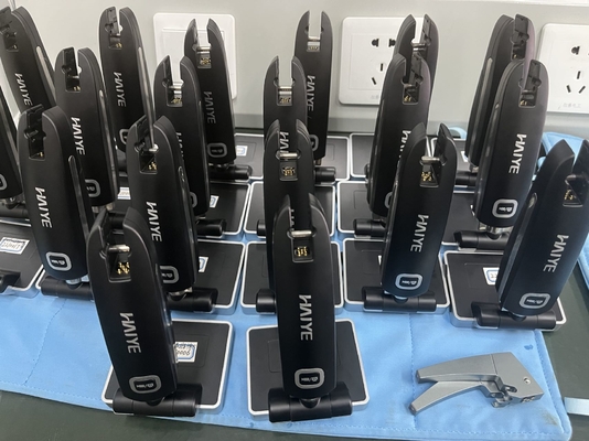 Processus de fabrication visuel médical de moule de haute précision de laryngoscope de trois lentilles plein