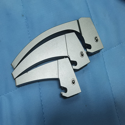 Carte SD 32 gigaoctets de laryngoscope d'anesthésie visuelle tenue dans la main d'Endoscope